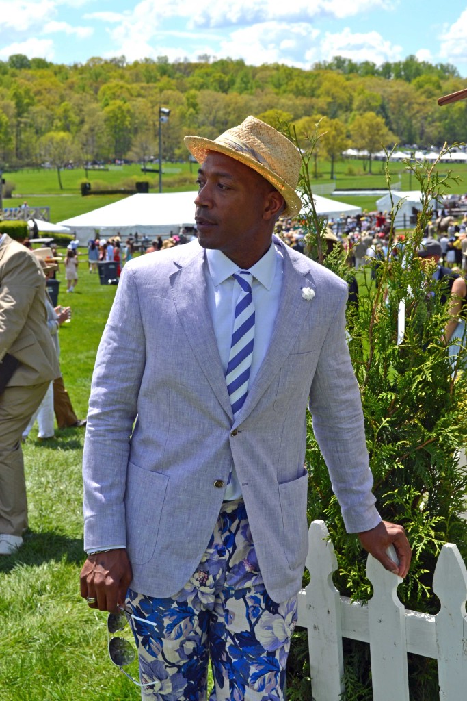 DCFashion-Fool-on-fence at the Virginia Gold Cup