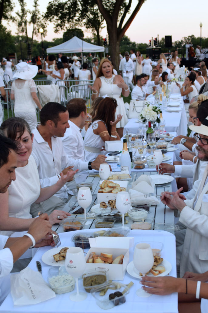 The All-White Affair: All White at Diner en Blanc 10