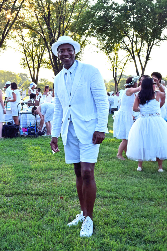 The All-White Affair: All White at Diner en Blanc 15