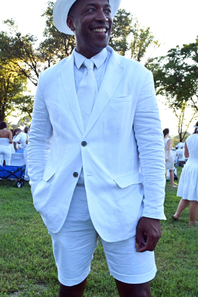 The All-White Affair: All White at Diner en Blanc8