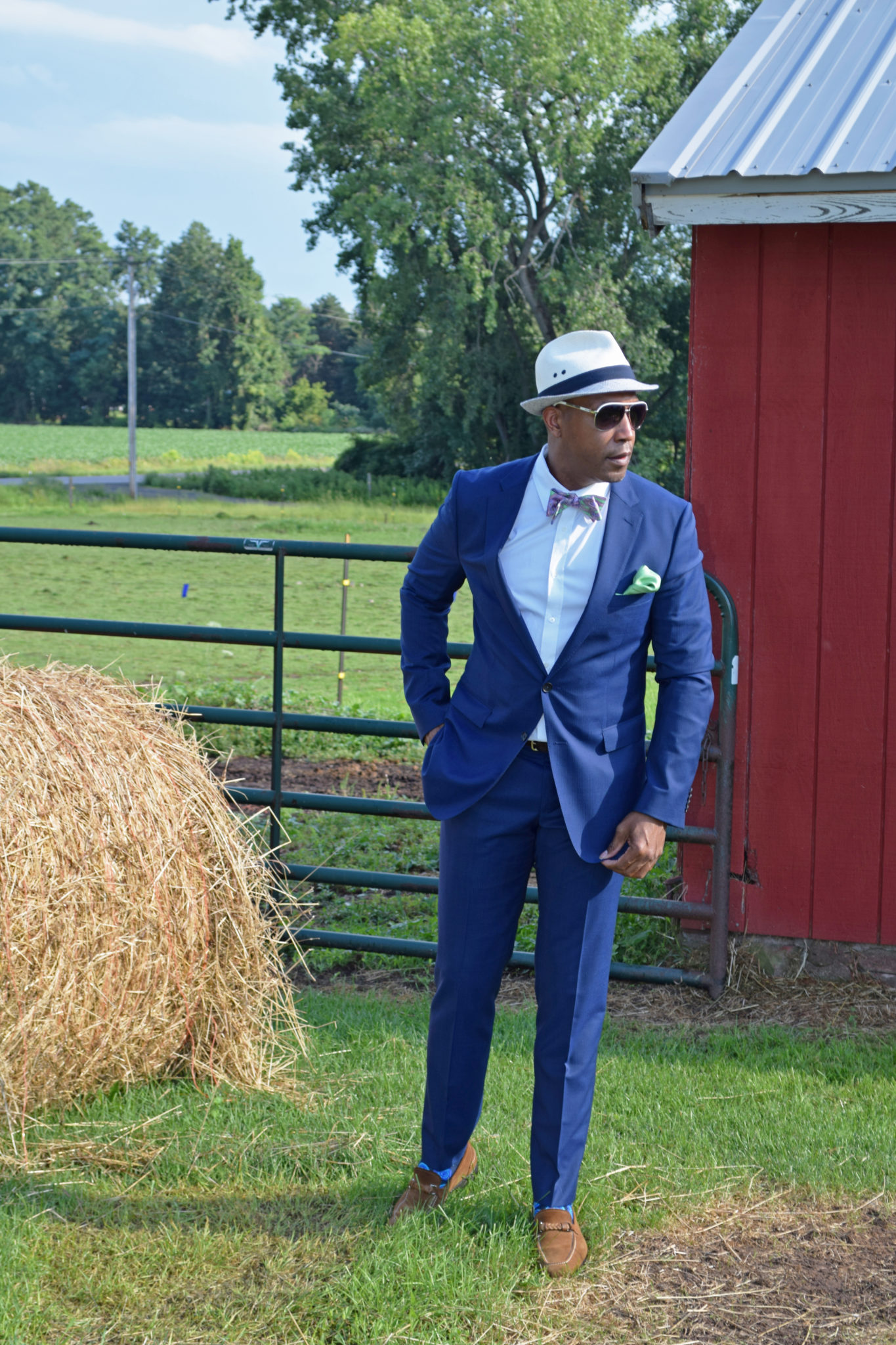 DC Minute Wedding x DCFashion Fool on farm