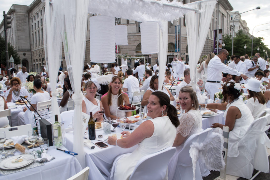 Dîner en Blanc DC - set up